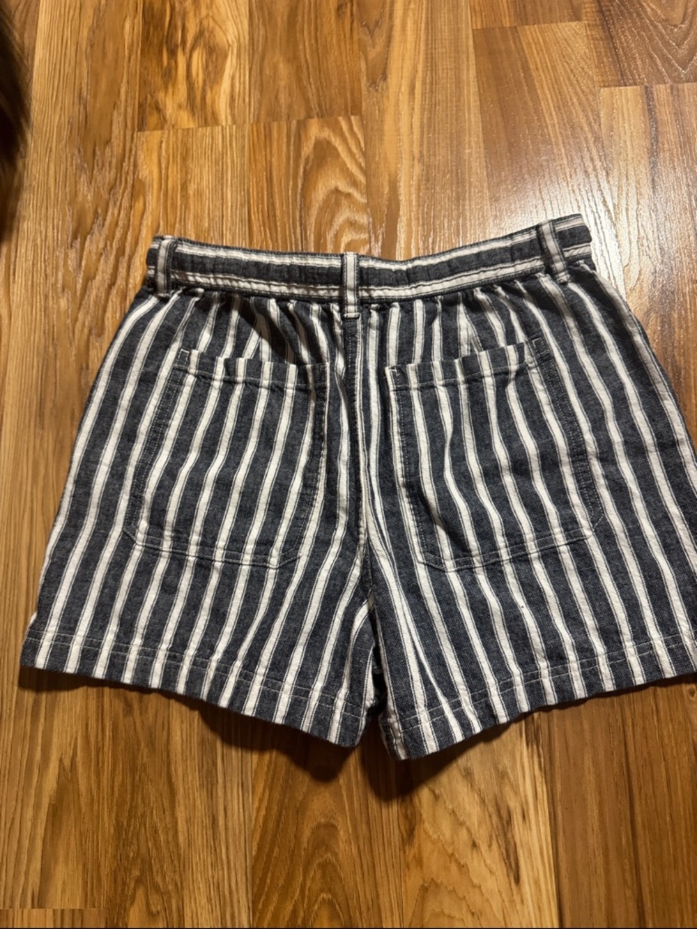 Madewell Pull On Drawstring Shorts Size Small - Picture 4 of 6